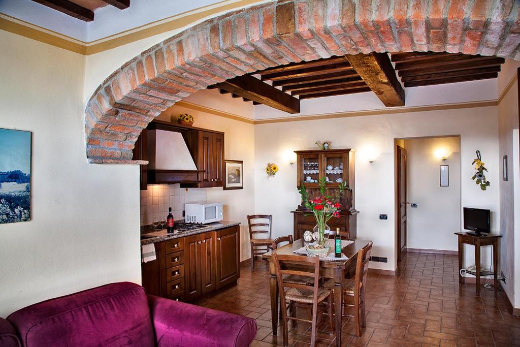 Kuchyň nebo kuchyňský kout v ubytování Agriturismo Sanguineto