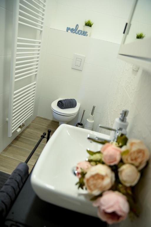 Koupelna v ubytování Apartmány Benešov