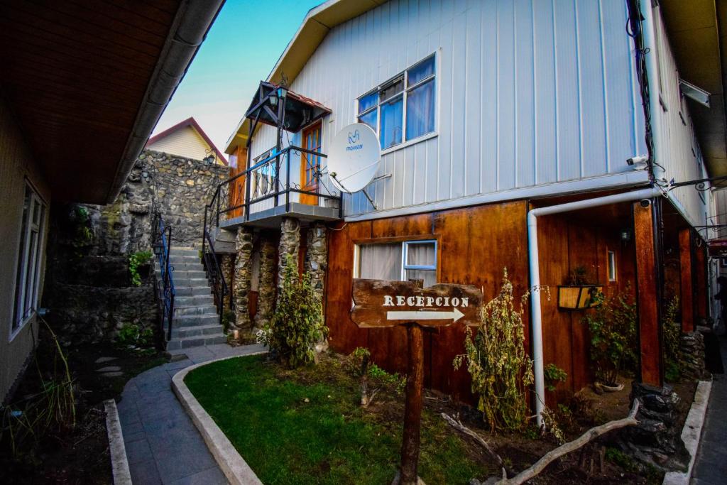 Το κτήριο όπου στεγάζεται  το hostel