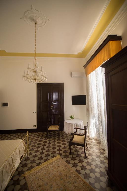 Telewizja i/lub zestaw kina domowego w obiekcie Villa le Torri B&B