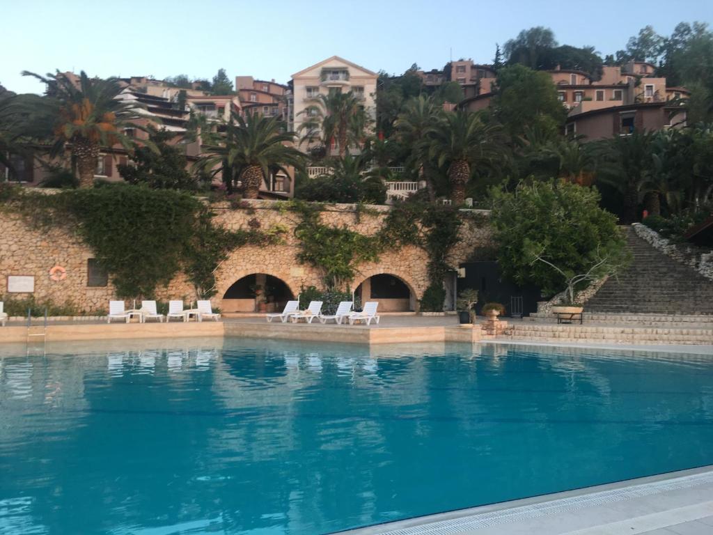 Bazén v ubytování Club Patara Villas 220 nebo v jeho okolí