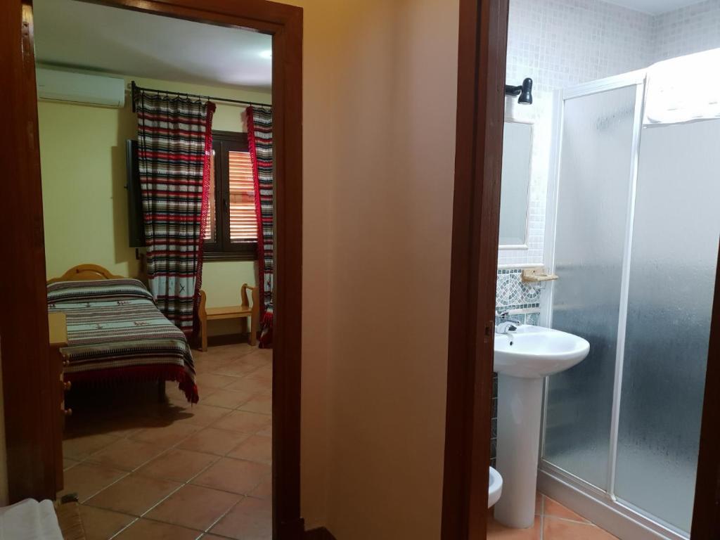 Hostal Pampaneira - Chambre Triple