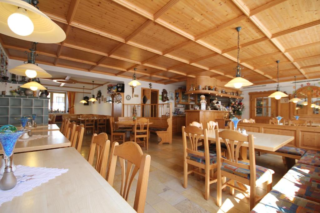 Restaurace v ubytování Hotel Pension Fleischmann