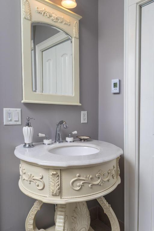 The Bevin House B&B photo