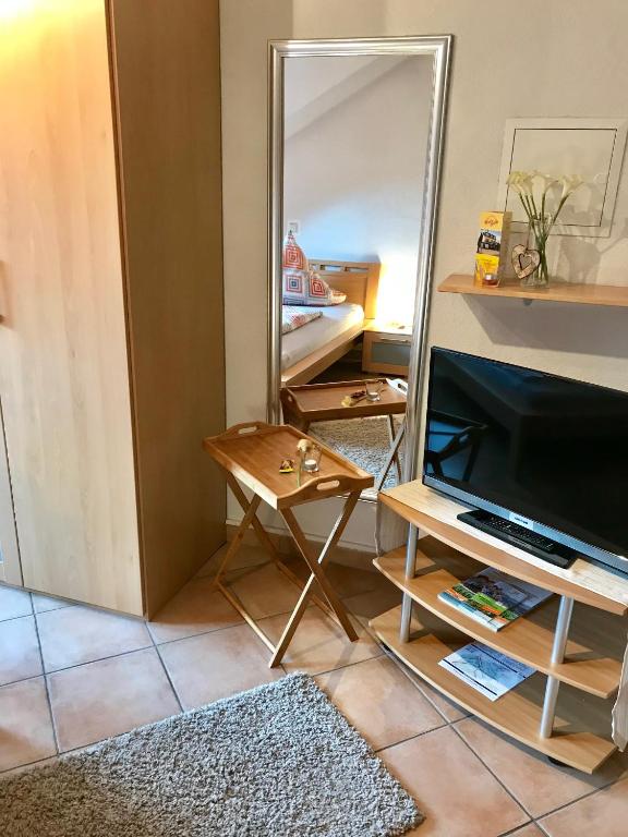 Residenz Moselzauber - Ferienwohnungen mit Pool Landschaft - Apartamento (2 Adultos)