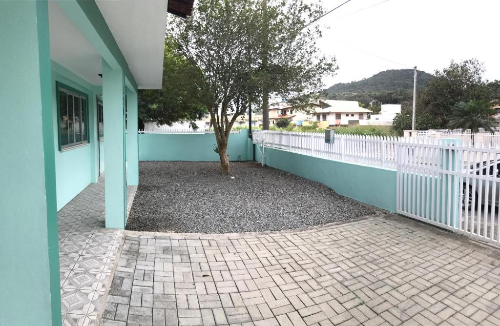  Casa ampla com 06 quartos