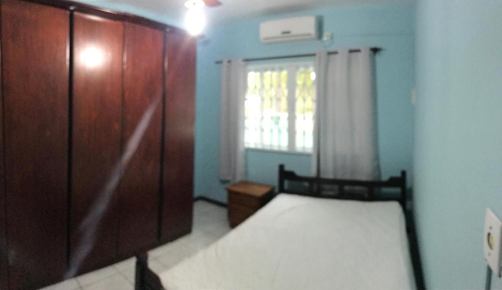  Casa ampla com 06 quartos