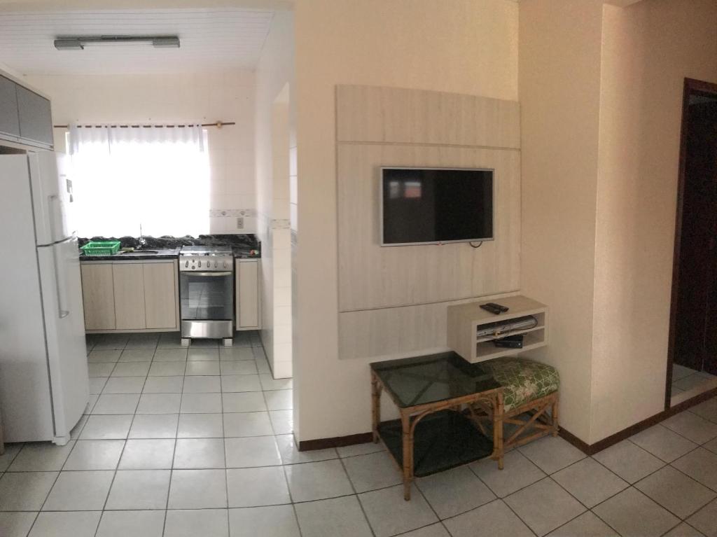  Casa ampla com 06 quartos