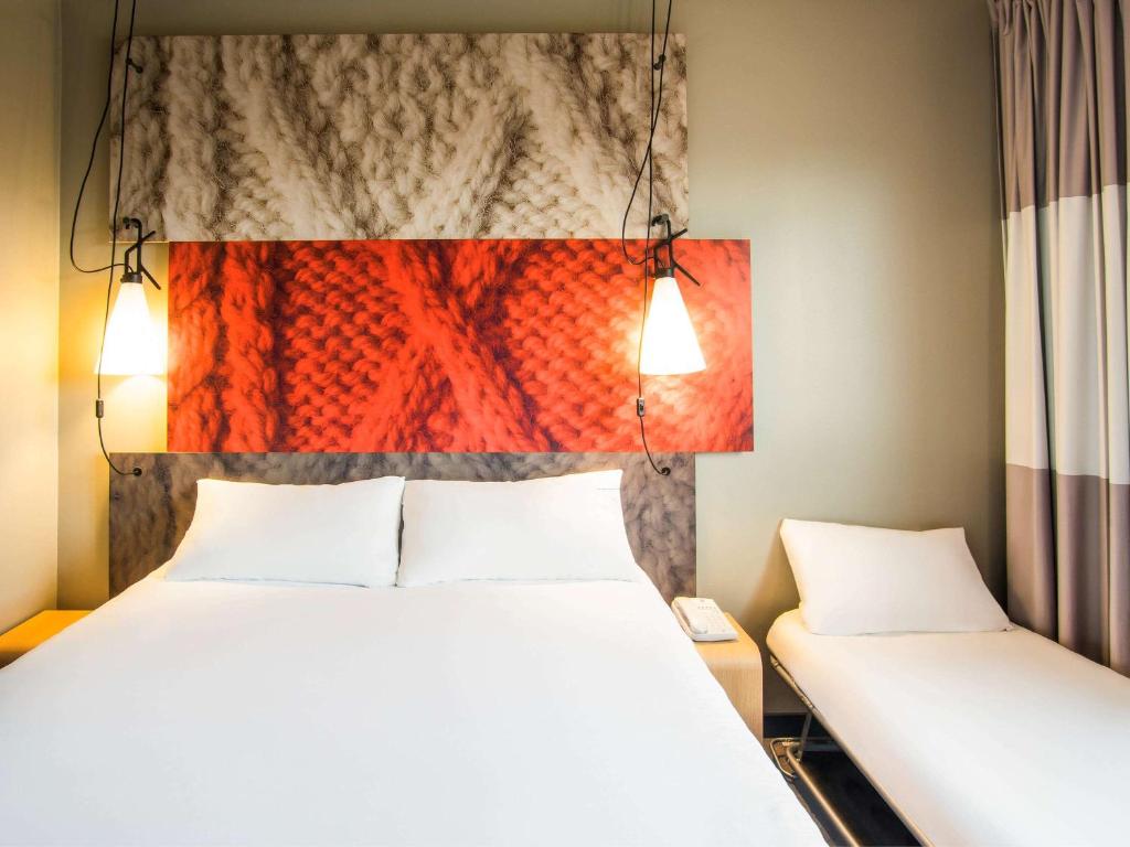 Postel nebo postele na pokoji v ubytování ibis Tarbes Odos