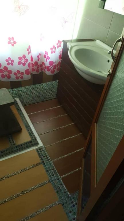 Foto Pantai Cenangis asuva majutusasutuse T Star Cottage Langkawi galeriist