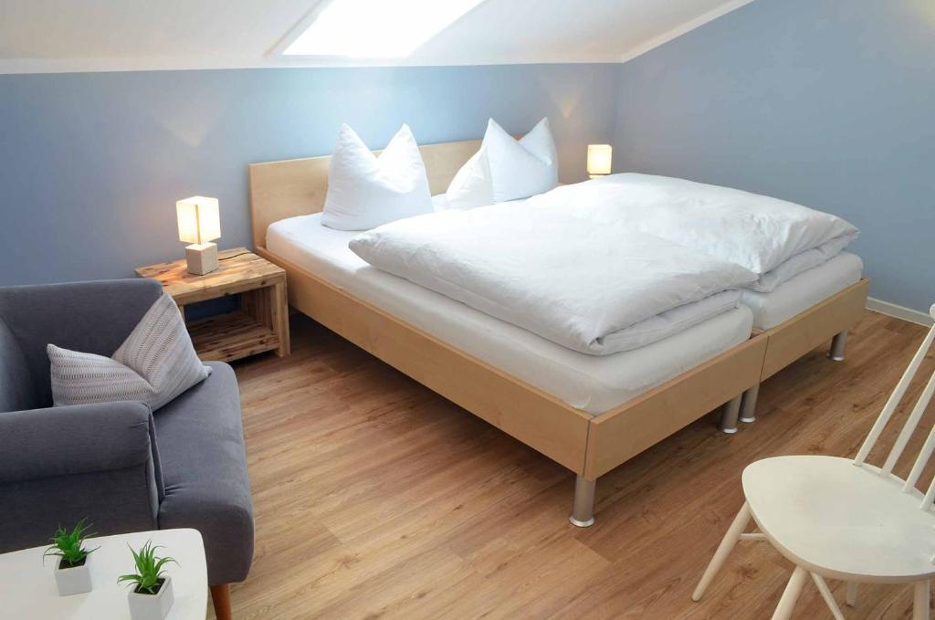 Postel nebo postele na pokoji v ubytování Landhaus Lederer