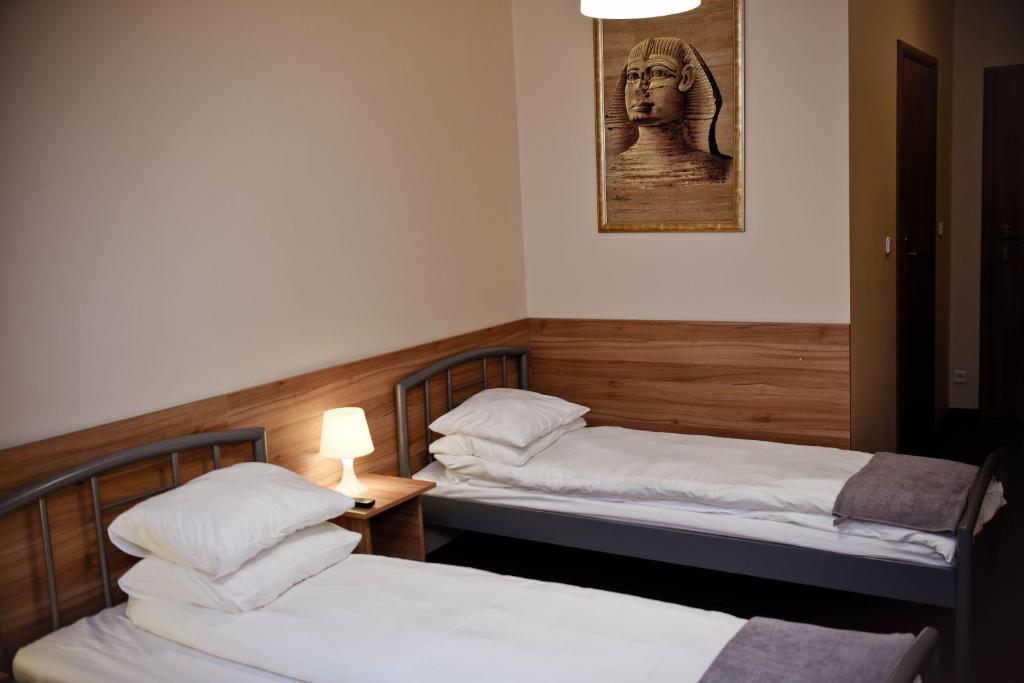 Легло или легла в стая в KOLUMNY 217- tanie noclegi pracownicze, parking bezpłatny