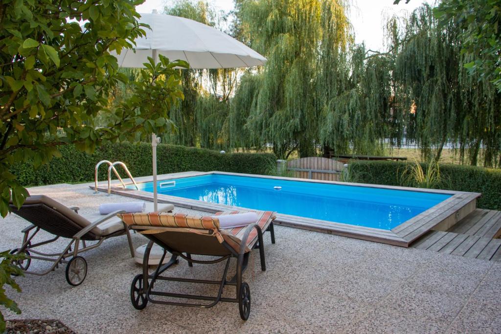 Bazén v ubytování Apartment Šilec nebo v jeho okolí