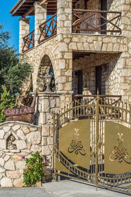 Balkón nebo terasa v ubytování ORFEAS Villa