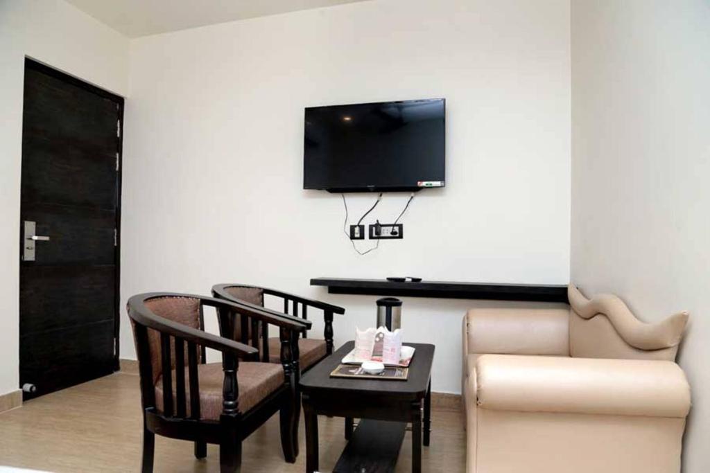 Hotel Vinayak Lifestyle Hotels - Deluxe Double Room