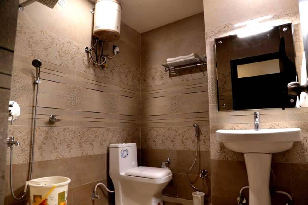Hotel Vinayak Lifestyle Hotels - Deluxe King Room
