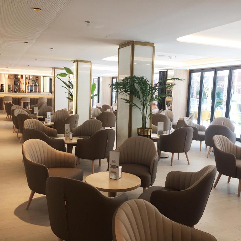 Część wypoczynkowa w obiekcie Hotel Presidente 4 sup