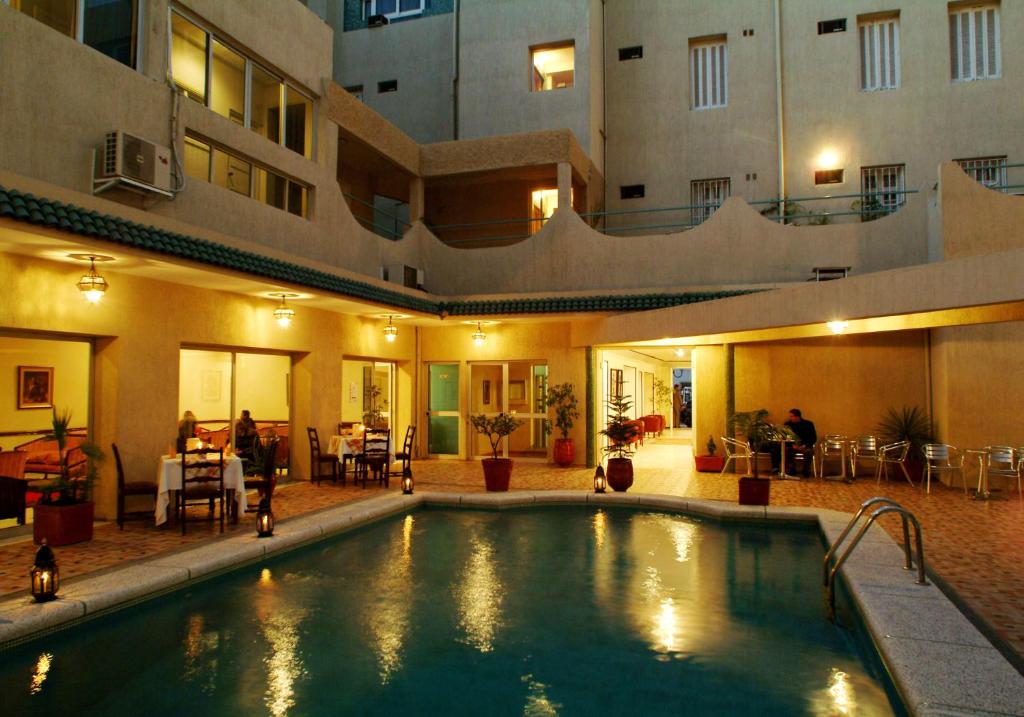 
The swimming pool at or near Hotel Splendid
