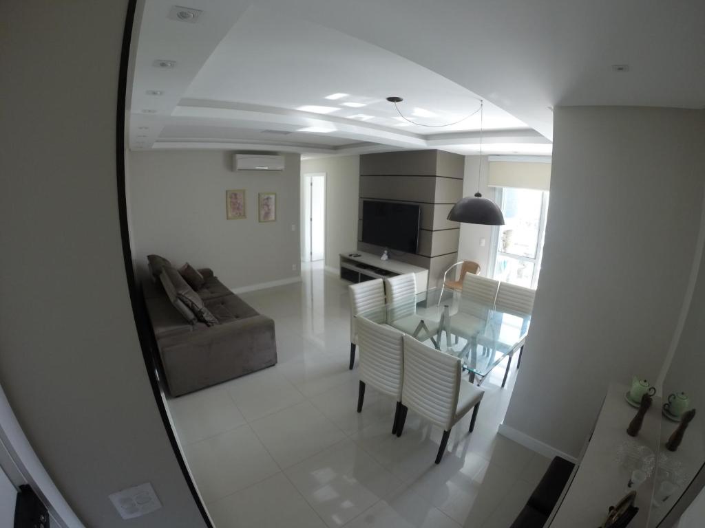  Apto novo 3 dorm. Canasvieiras
