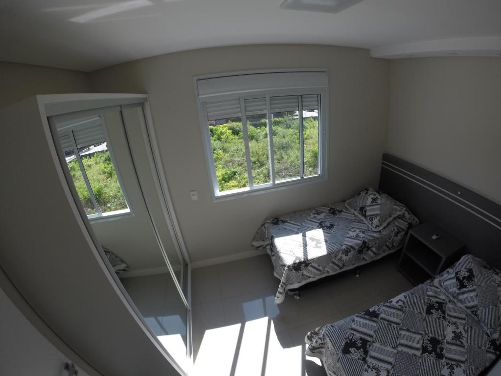  Apto novo 3 dorm. Canasvieiras