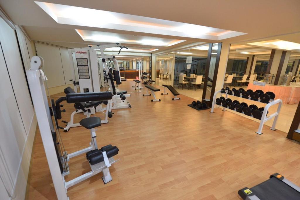 Fitness centrum a/nebo fitness zařízení v ubytování The Space Hotel Chiang Rai