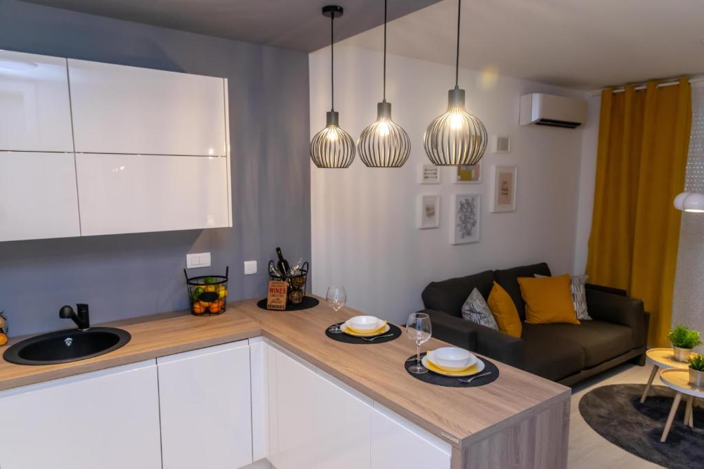 Kuchyňa alebo kuchynka v ubytovaní City apartment Marlo