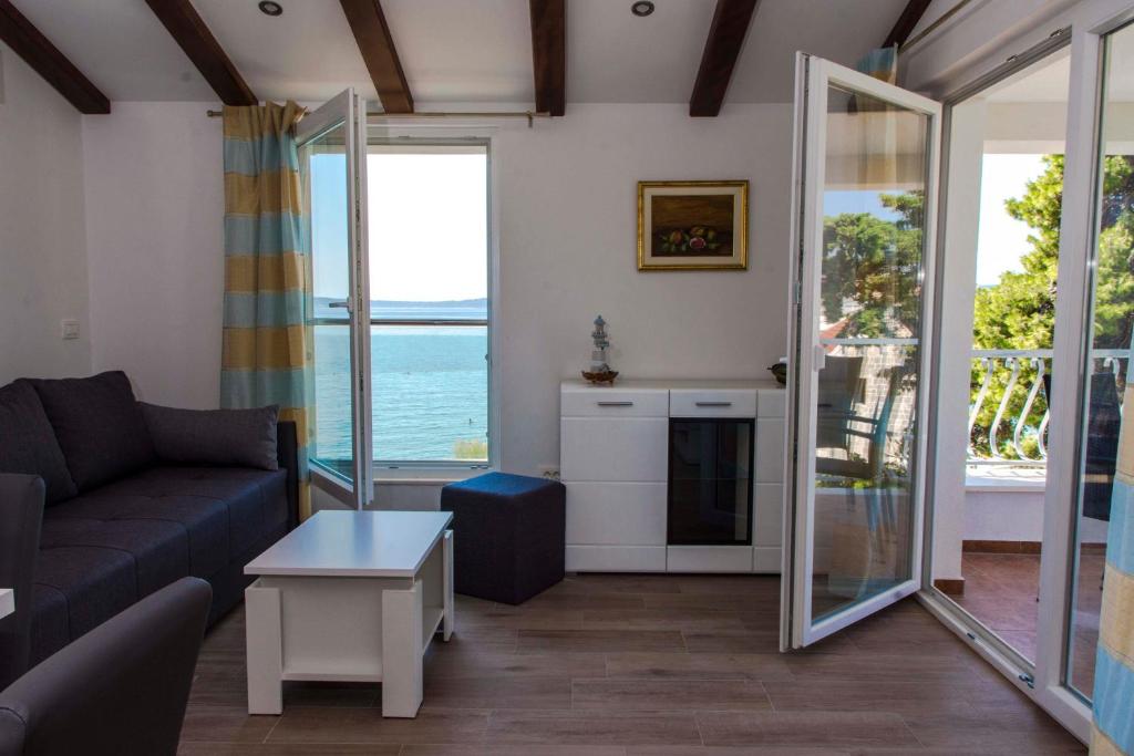 Posedenie v ubytovaní Beachfront Apartments Don