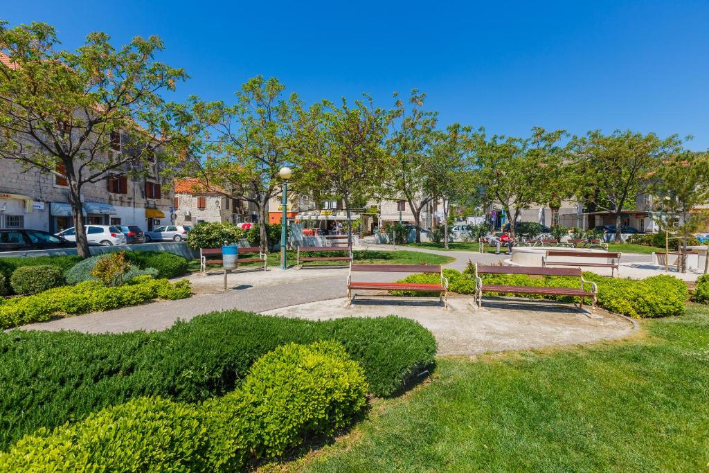 Vonkajšia záhrada v ubytovaní Apartman Adriatic