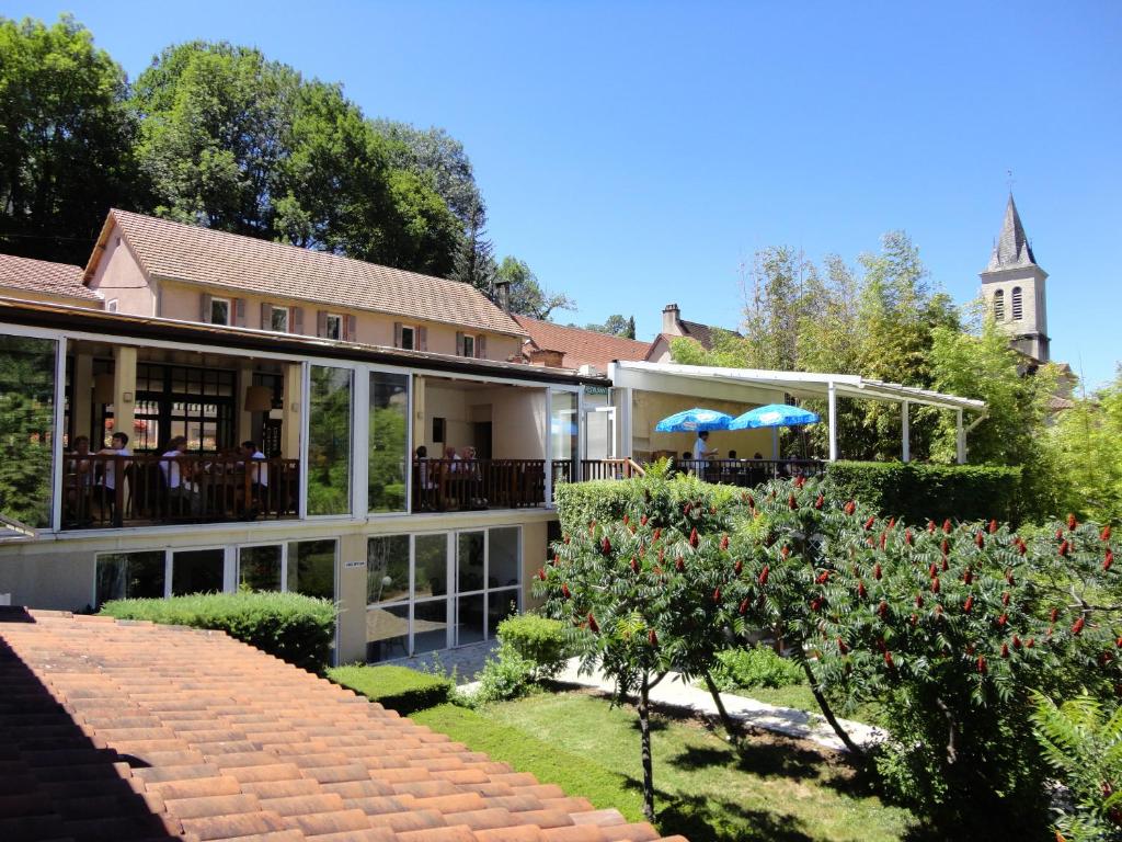 Zahrada ubytování Hôtel Restaurant Les Falaises