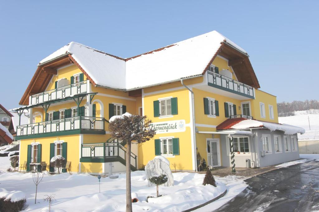 Budova, v ktorej sa hotel nachádza