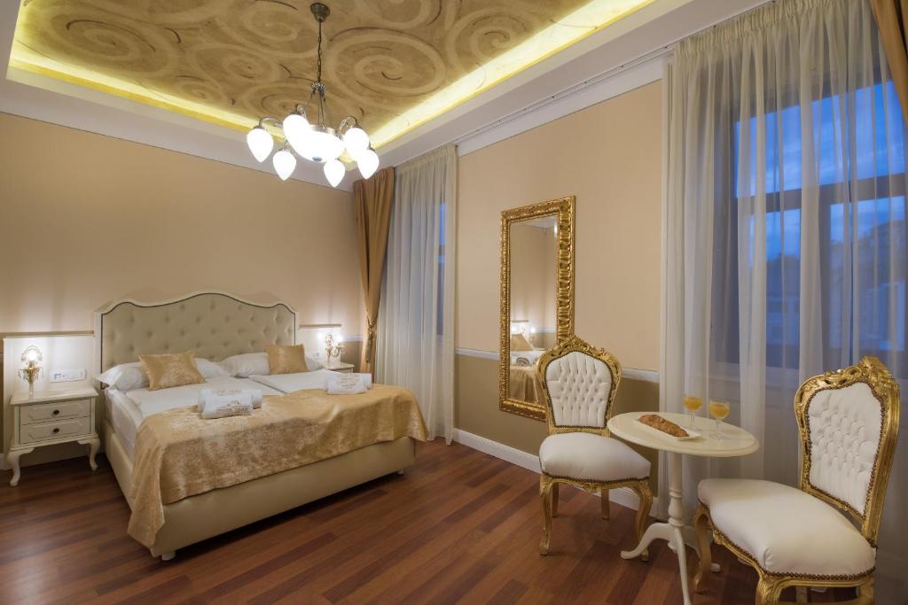 Central Square Heritage Hotel - Habitación De Lujo