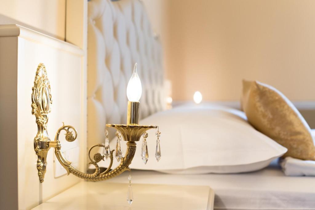 Central Square Heritage Hotel - 7