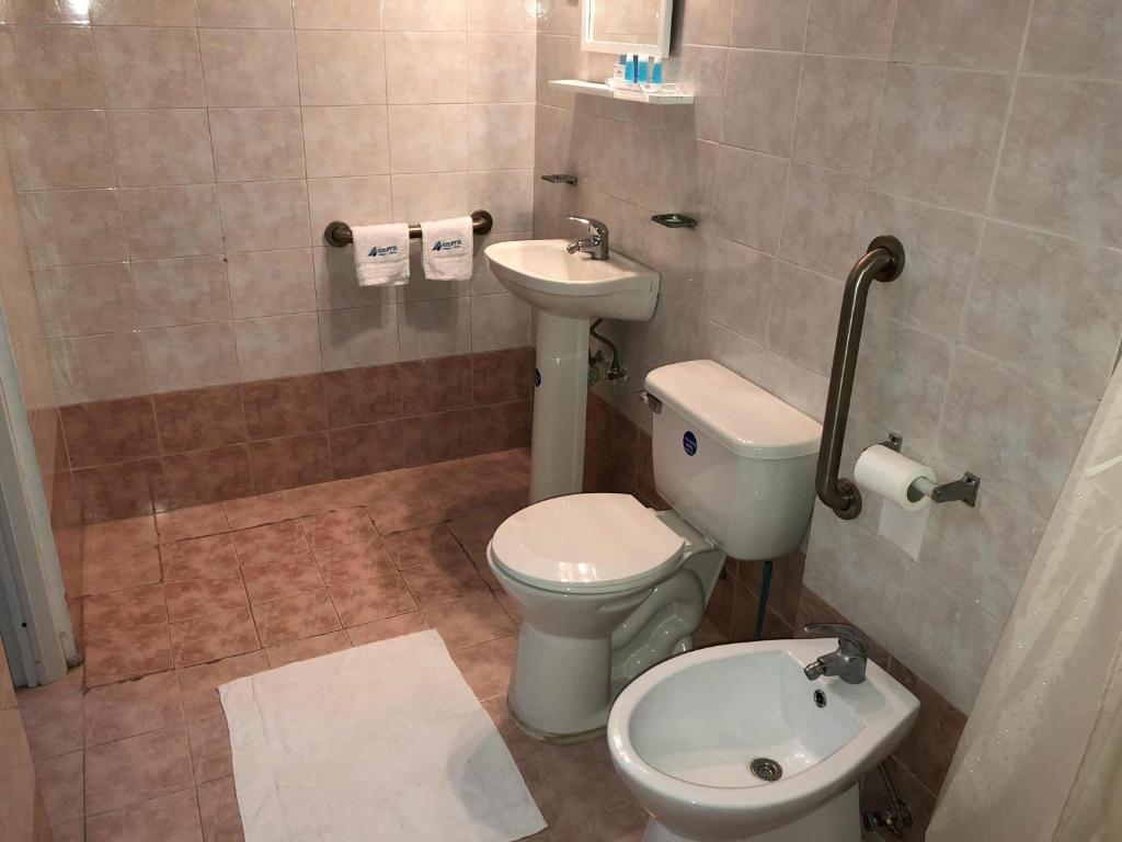 Koupelna v ubytování Aparta Hotel Azzurra