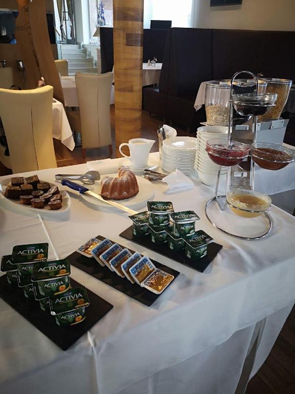 Restaurant & Design Hotel Noem Arch - Resim 21