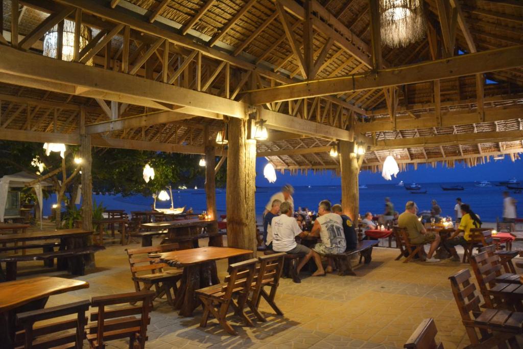 Restaurace v ubytování Kantiang Bay View Resort