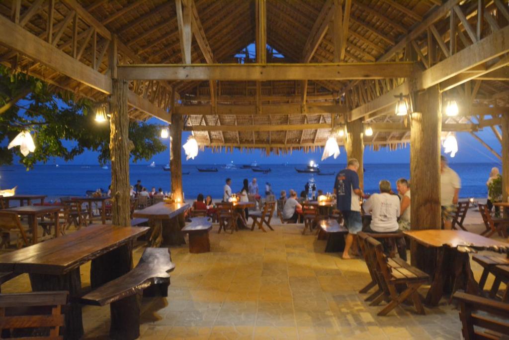 Restaurace v ubytování Kantiang Bay View Resort