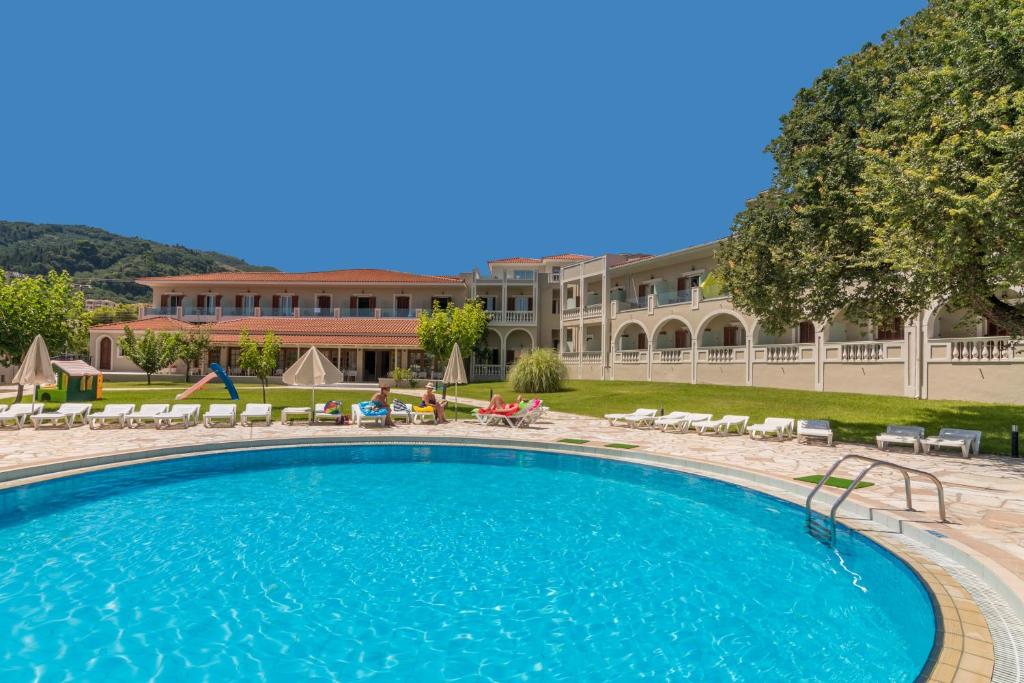 Bazén v ubytování Hotel Palmyra nebo v jeho okolí