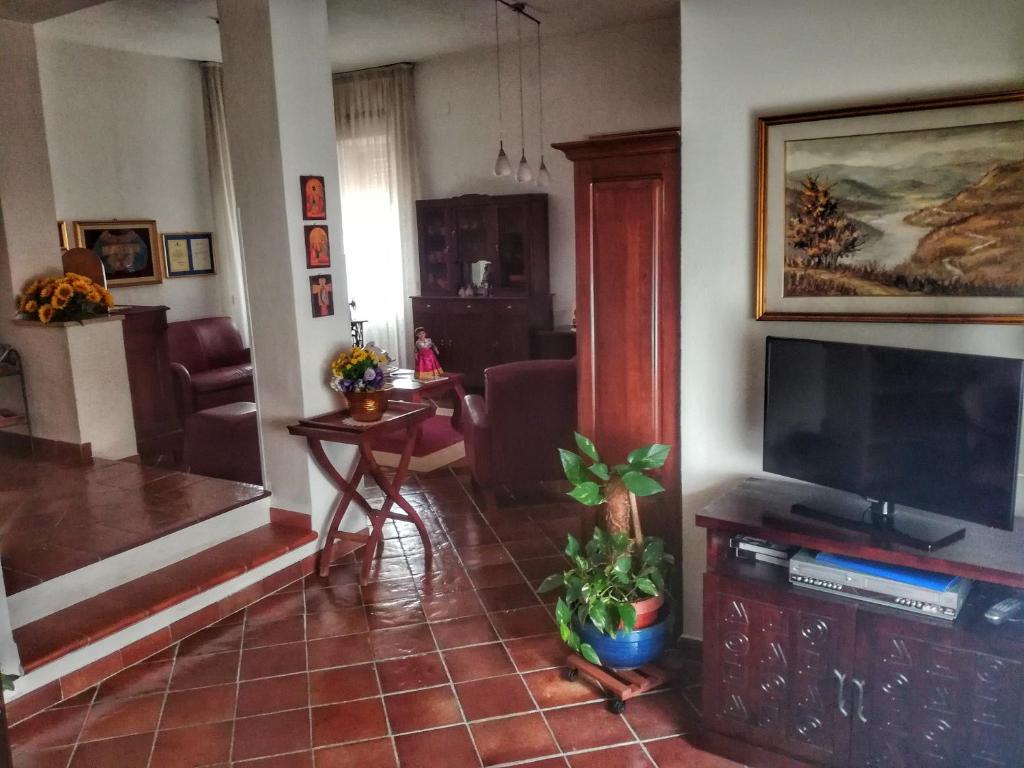 A television and/or entertainment centre at Bed and Breakfast Pieffe