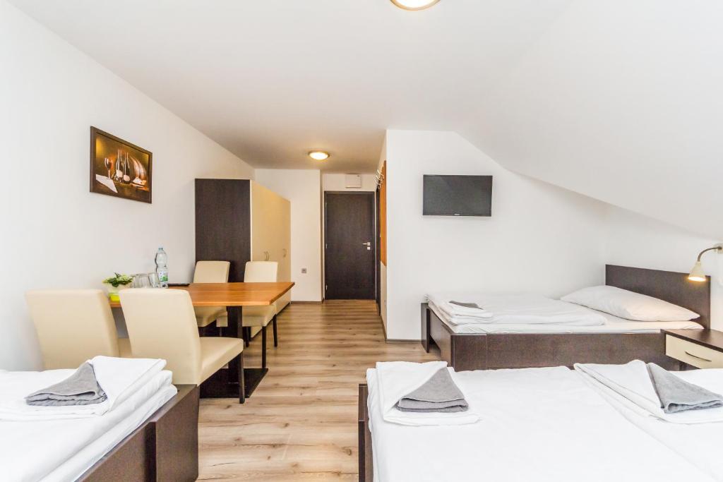 Nová Hospoda - Hotel & Restaurant - Resim 5