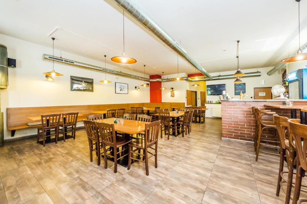 Nová Hospoda - Hotel & Restaurant - Resim 41