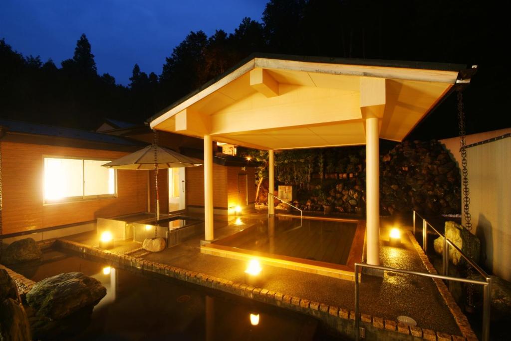 Budova, kde se ryokan nachází