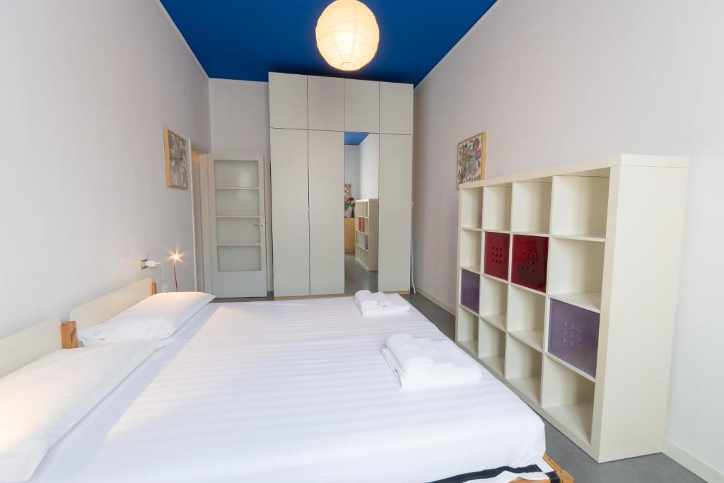 Hbhall Residenze Darsena - Apartment With Balcony