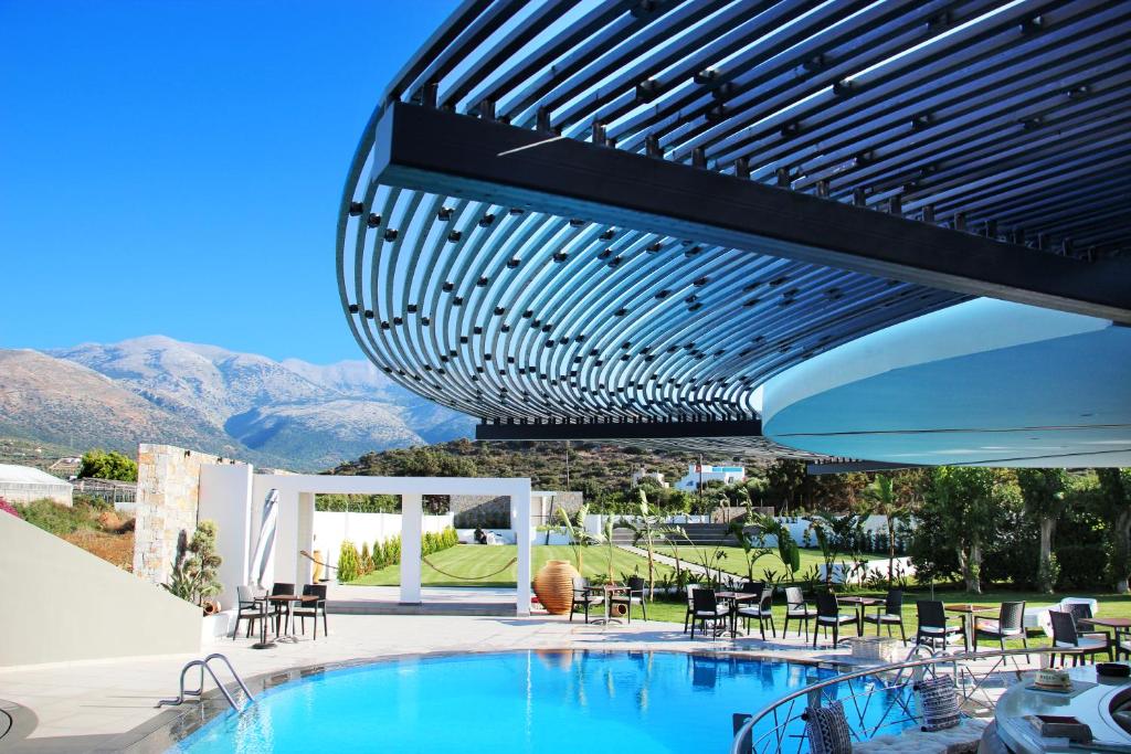 The swimming pool at or close to Marigianna Apartments