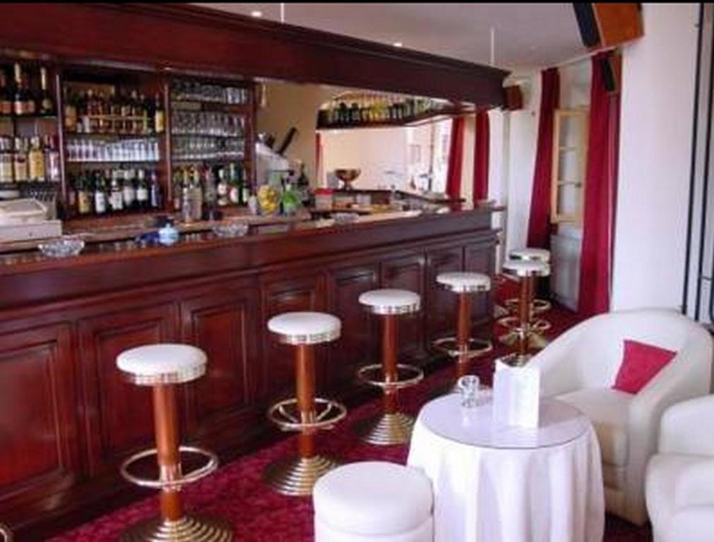 Lounge nebo bar v ubytování Mas De La Tour