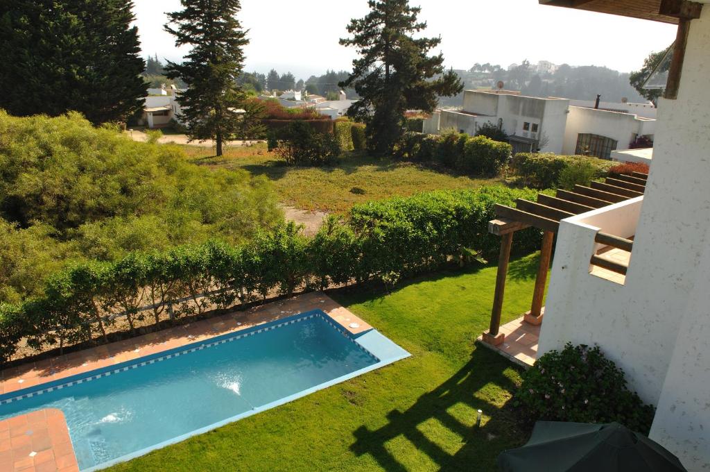 Bazén v ubytování Hotel Green en Marbella nebo v jeho okolí