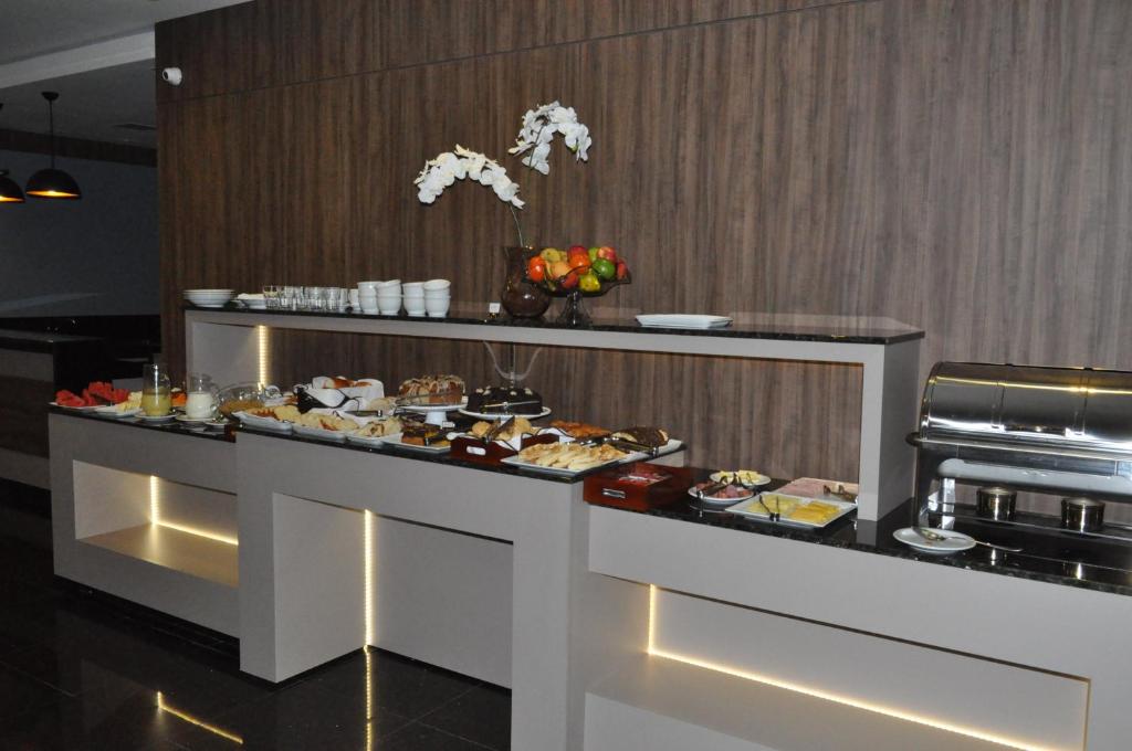  Hospedare Hotel