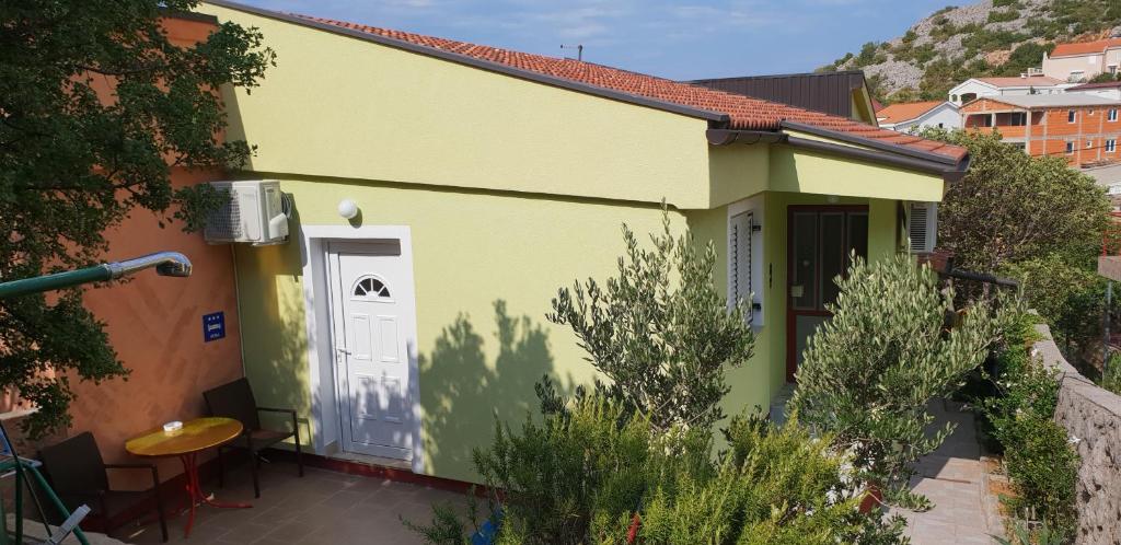 Apartments Vesna