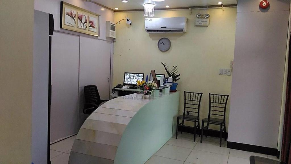 Meaco Royal Hotel - Plaridel - Housity
