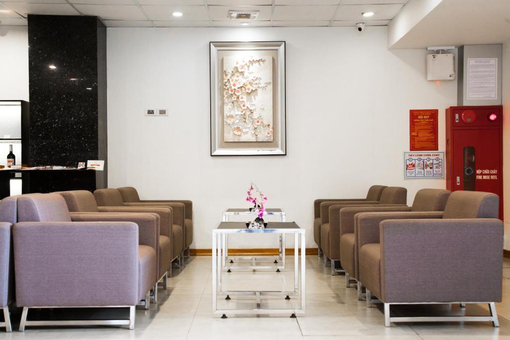 Posezení v ubytování Sakura Hotel 3