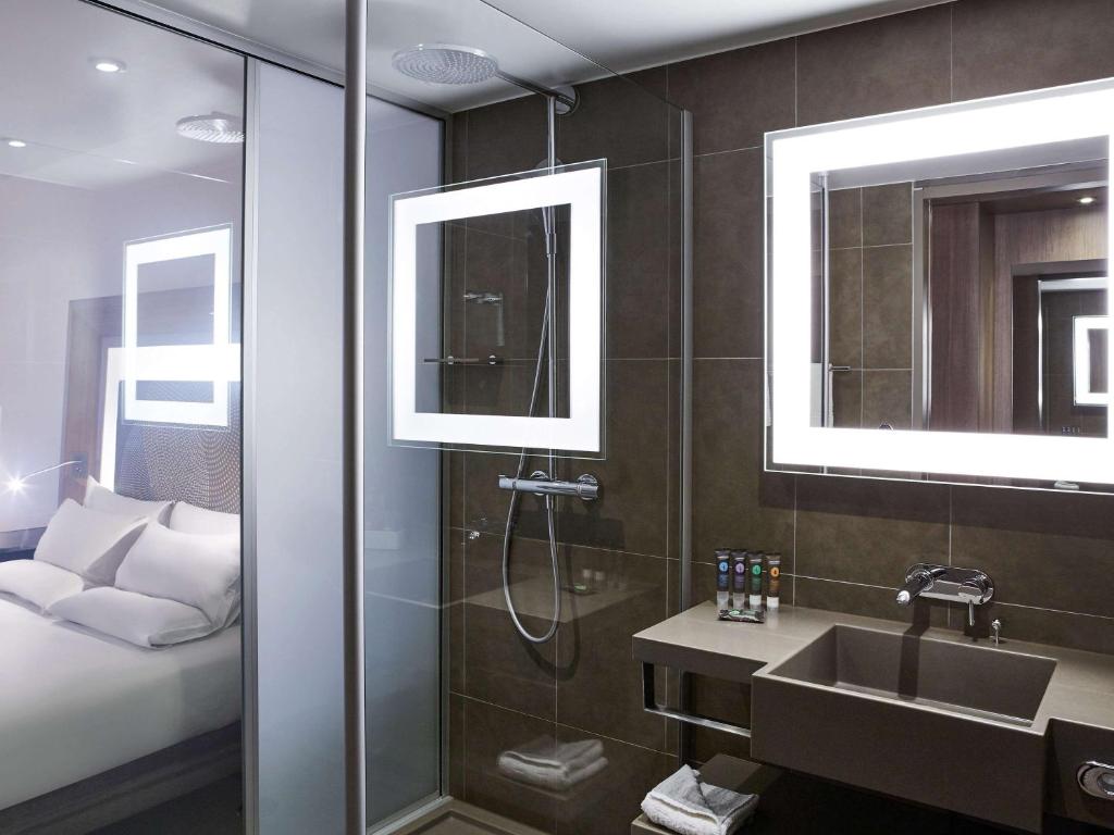 Koupelna v ubytování Novotel Manchester Centre